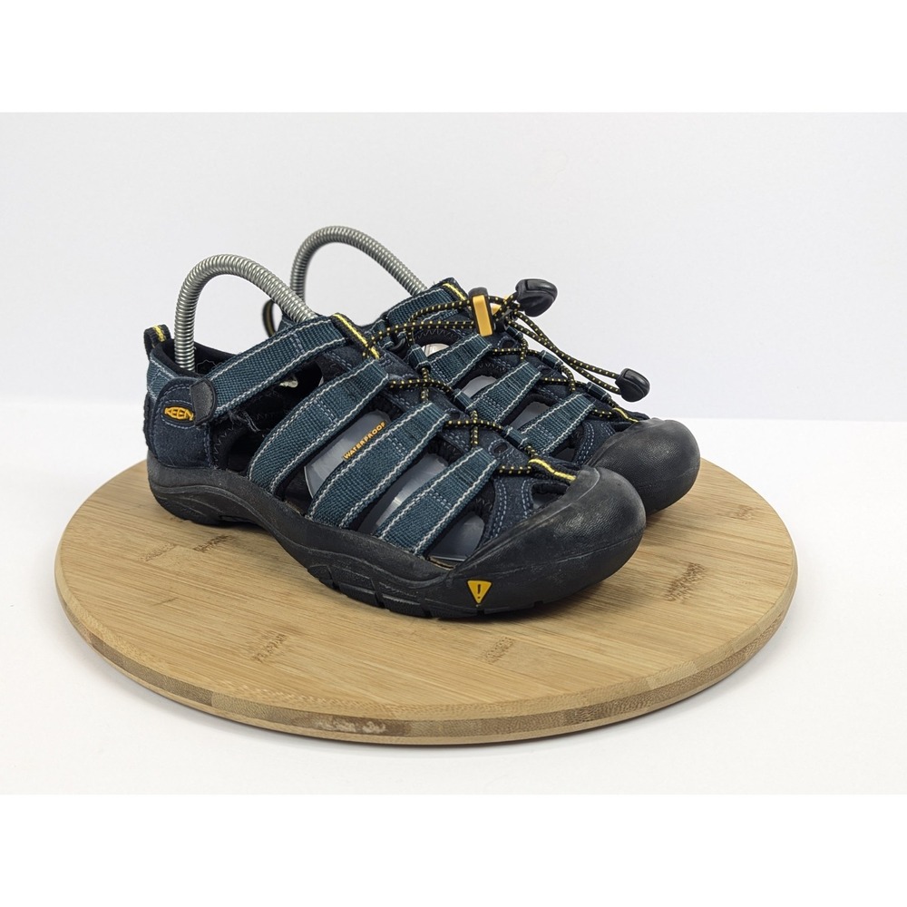 Keen Newport H2‎ Mens 5 Sandals Hiking Cap Toe Waterproof Camping Green Outdoor